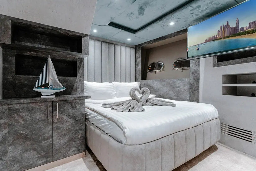 Exclusive Yacht Dubai Tour